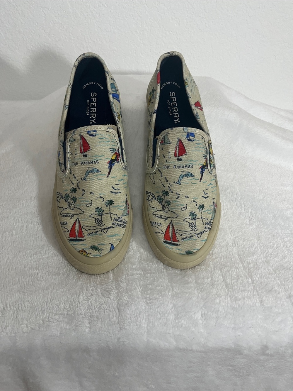 Sperry Women’s Slip-On Boat Shoes - Canvas with Red & Blue Nautical Print